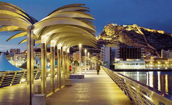 Un Lujo En El Corazon De Alicante Buitenkant foto